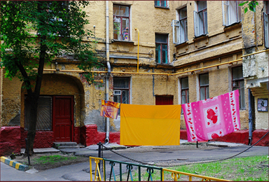 Кто-то был органично нетрезв, кто-то скучно влюблен...