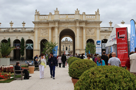 «Le Livre sur la place»